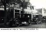 De carrosseriefabriek van Hainje Jan Yntema rond 1915 ,Roel Hiemstra zoon van Gerritje Hiemstra, had hier kost en inwoning en volgde hier zijn opleiding