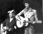Cobi Schreijer 1975 samen met Robert Long