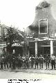 Foto van het Warkums Erfskip,personeel van Hainje Yntema carrosseriebouwer te workum in 1923 van links naar rechts Jotje Hoekstra,Tjeerd Abbring Hingst,Ademar Boes,Sjouke Zandhuis,Eeuwke Wiersma,Johannes Talsma,Roel Hiemstra (zoon van Gerritje Hiemstra),Hoekstra,Johannes Vos en Jan van der Heide.