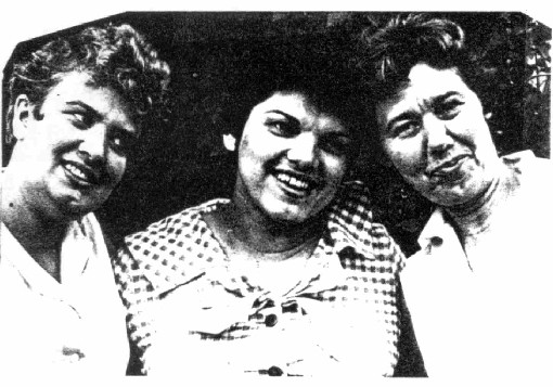 Betty Lou,Beulah and Ruth Hygema (Haitjema)